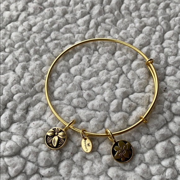 Chrysalis Blossom Orchid Bangle Bracelet, NWT - Picture 3 of 6